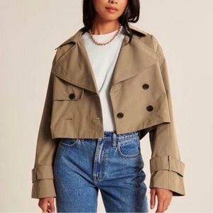 Abercrombie & Fitch Cropped Trench Jacket in Khaki